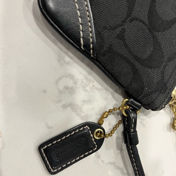 Coach Signature Logo Wristlet (Black) - Picture 9 of 9